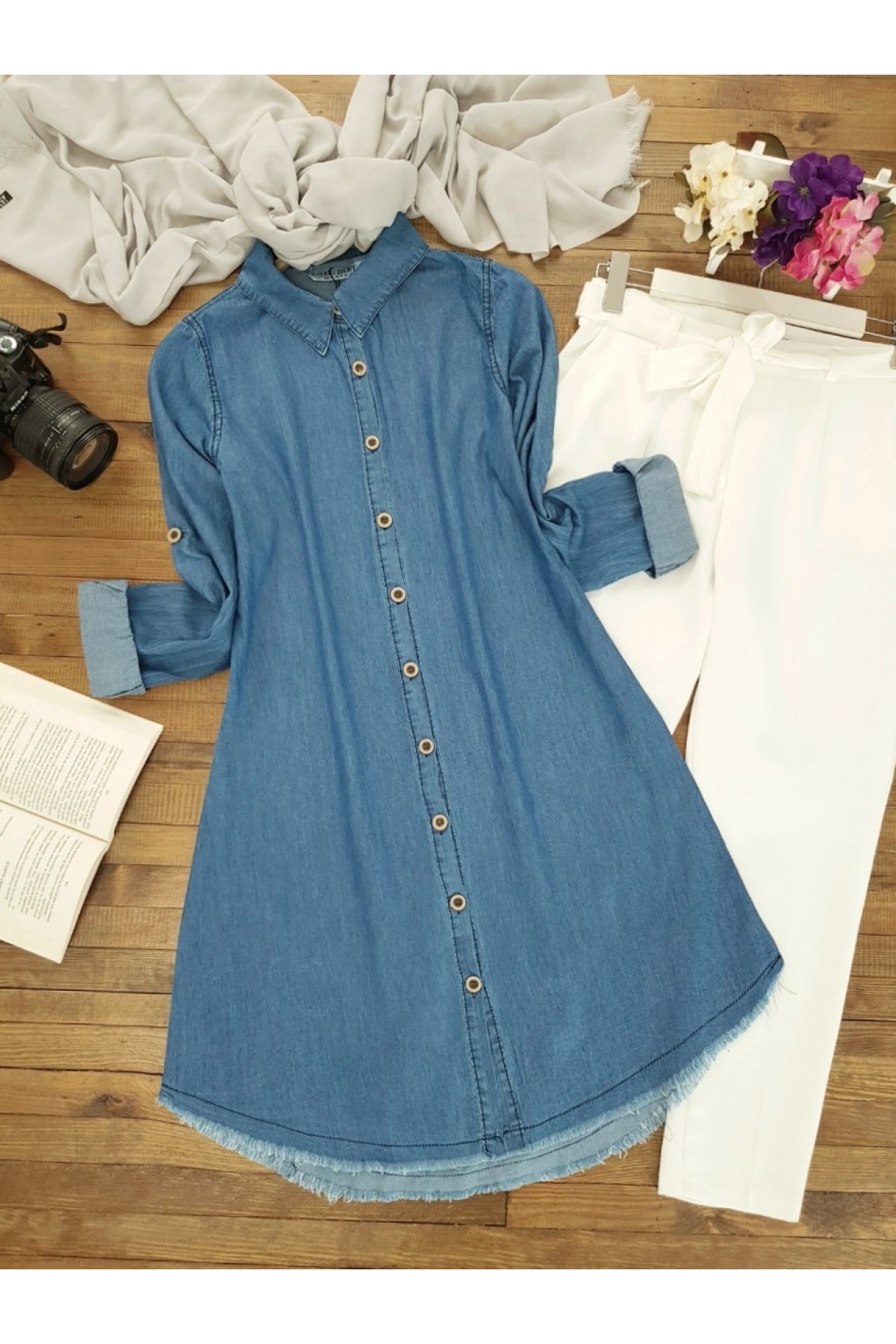  Wooden Button Tasseled Jeans Tunic-أزرق