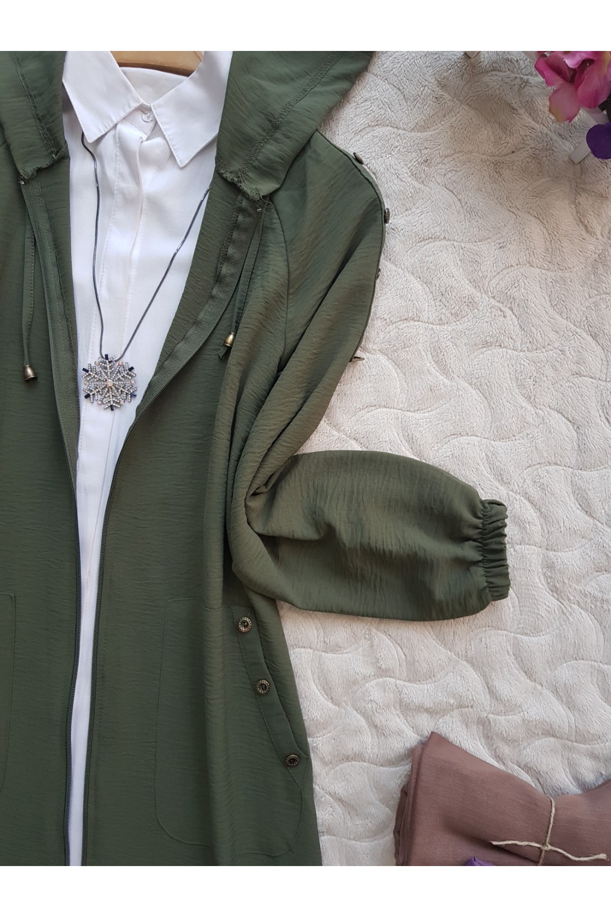 Düğme Detaylı Ayrobin Kap -Khaki