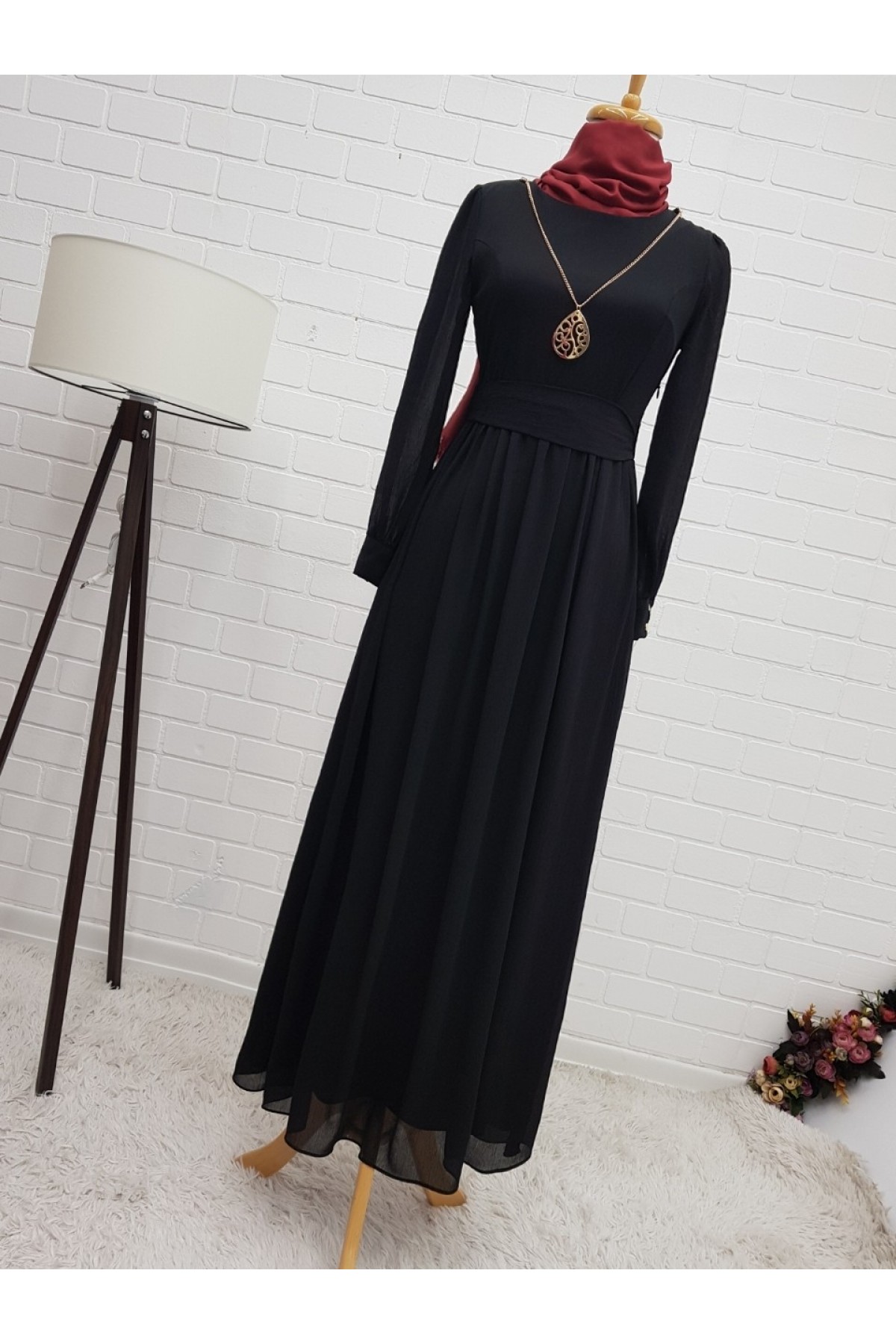 Necklace Detail Dress  -Black