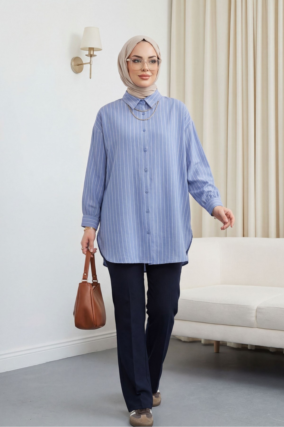Striped Slit Loose-Fitting Linda Shirt -Ice Blue